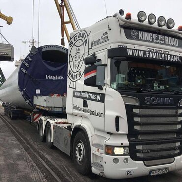 8F203DEB-F9A7-4EF9-B673-5AB8BF6B331F